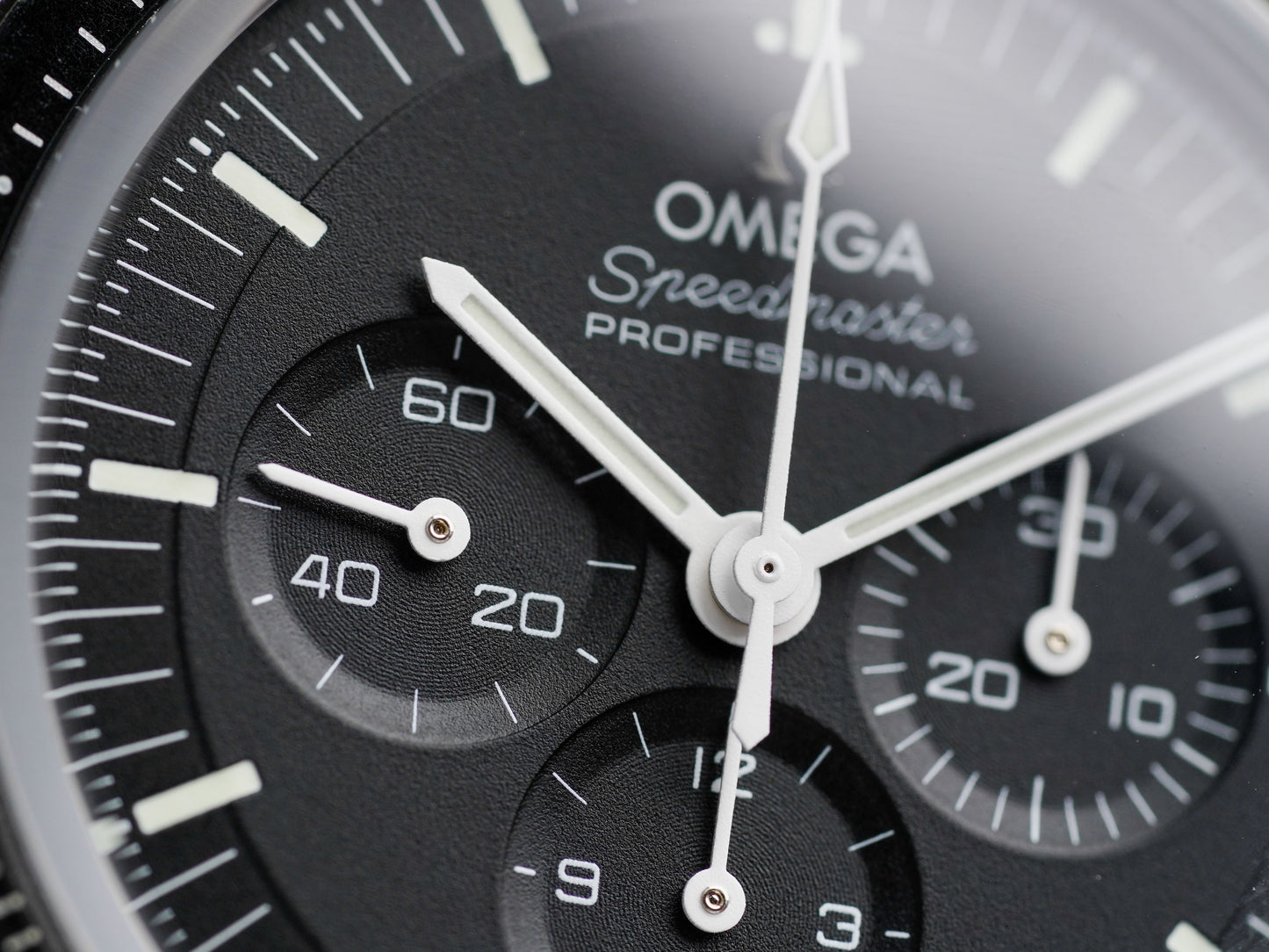 Omega Speedmaster Saphir
